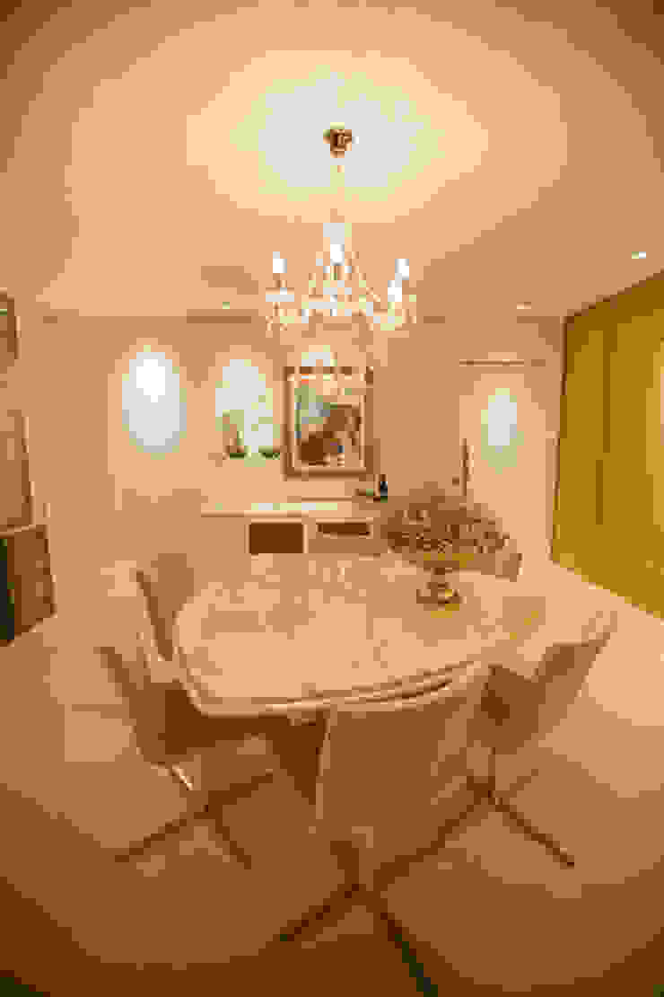 Salas de estar ecléticas por Passo3 Arquitetura Eclético