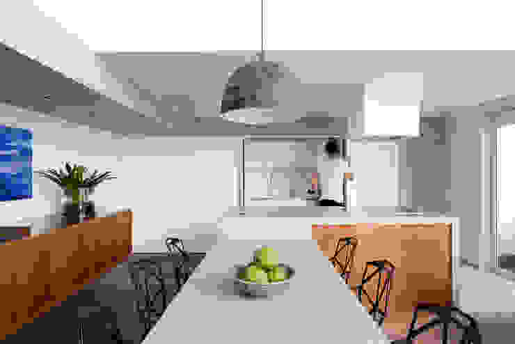 Meireles Pavan arquitetura Minimalist kitchen