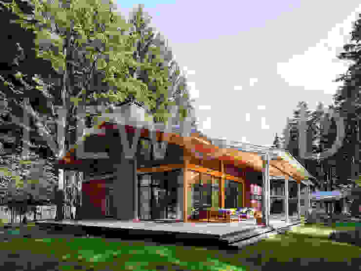 Дом "Woodlark" - комбинированные конструкции, NEWOOD - Современные деревянные дома NEWOOD - Современные деревянные дома بلكونة أو شرفة