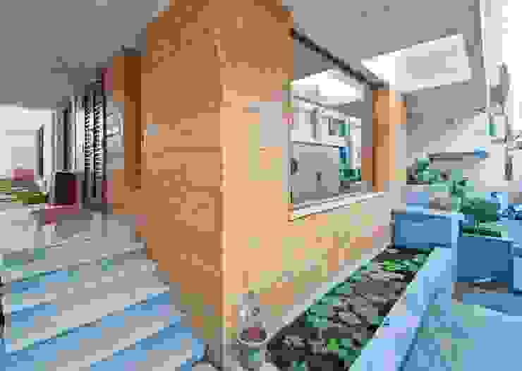 Muraliarchitects 모던스타일 주택