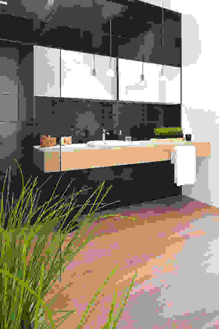 Ceramika Paradyż Minimalist style bathroom