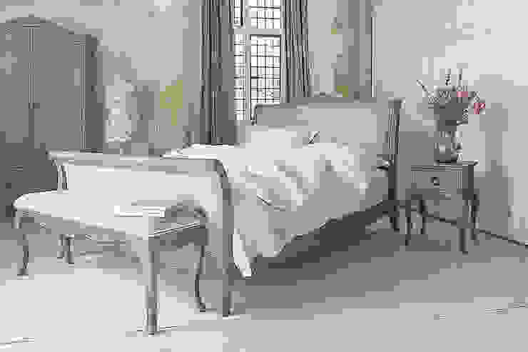 Furniture CROWN FRENCH FURNITURE QuartoCamas e cabeceiras