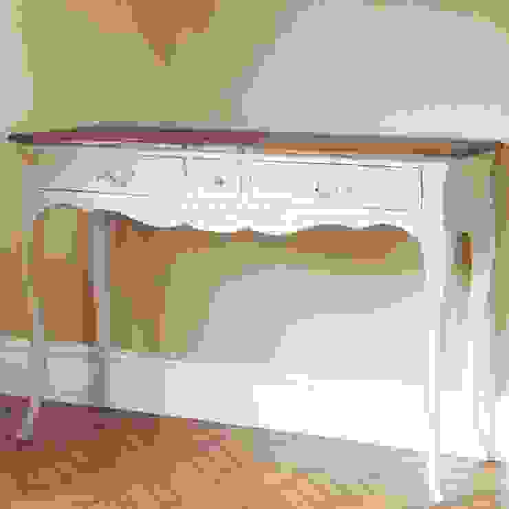 Furniture CROWN FRENCH FURNITURE VestiárioArrumação