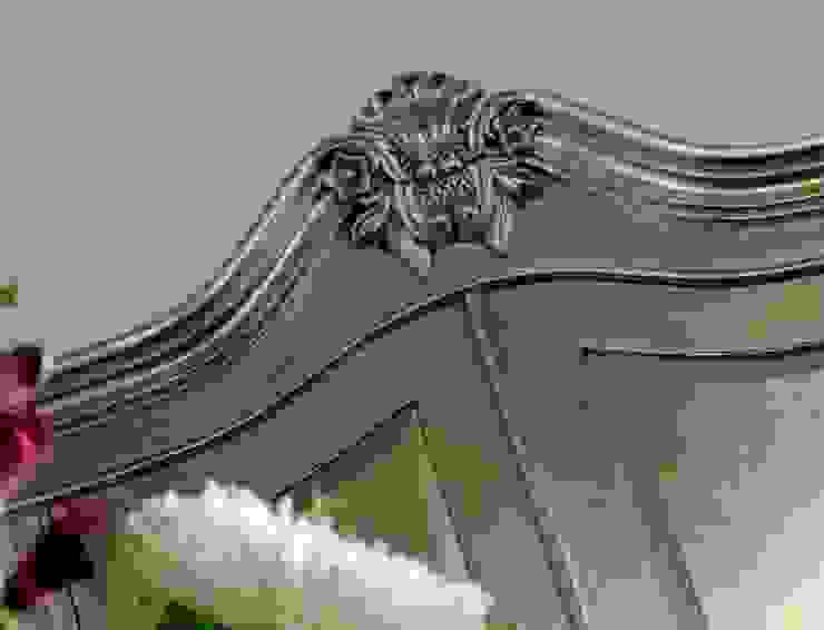 Furniture CROWN FRENCH FURNITURE