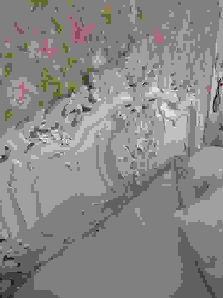 Furniture CROWN FRENCH FURNITURE QuartoCamas e cabeceiras