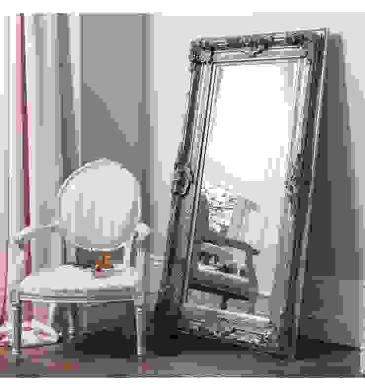 Furniture CROWN FRENCH FURNITURE VestiárioEspelhos