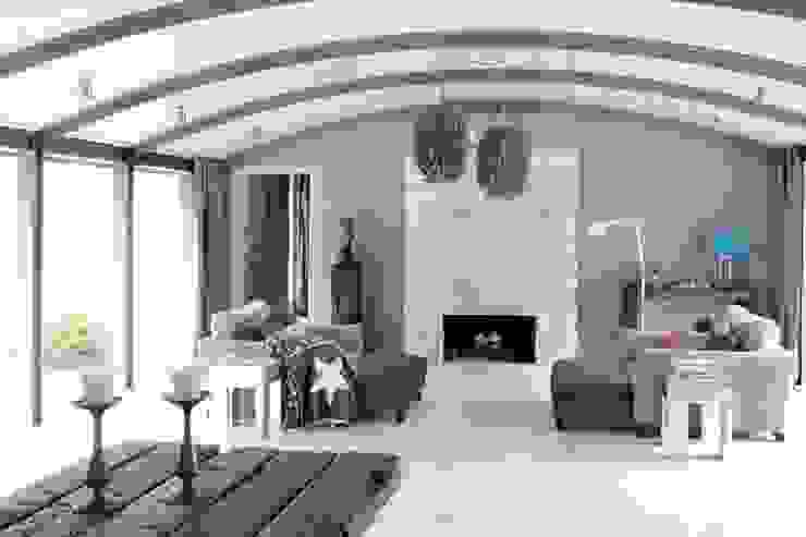 Haus Witzhave, raphaeldesign raphaeldesign Colonial style living room