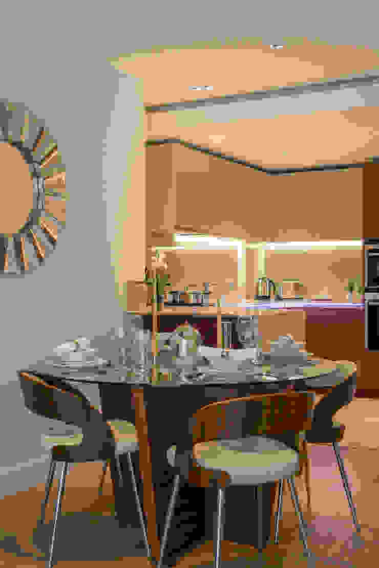 Dining area In:Style Direct Sala da pranzo moderna