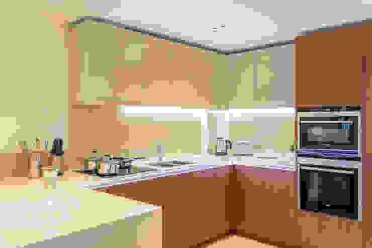 Modern Kitchen In:Style Direct Cucina moderna