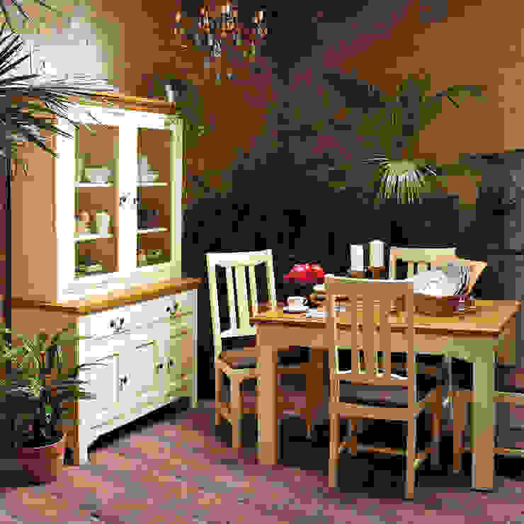 Westbury Painted 125cm-165cm Dining Set with 4 Chairs โดย The Cotswold Company คันทรี่