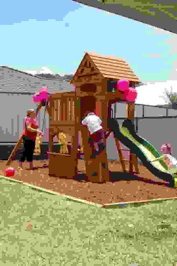 Customer Climbing Frames de Climbing Frames UK homify