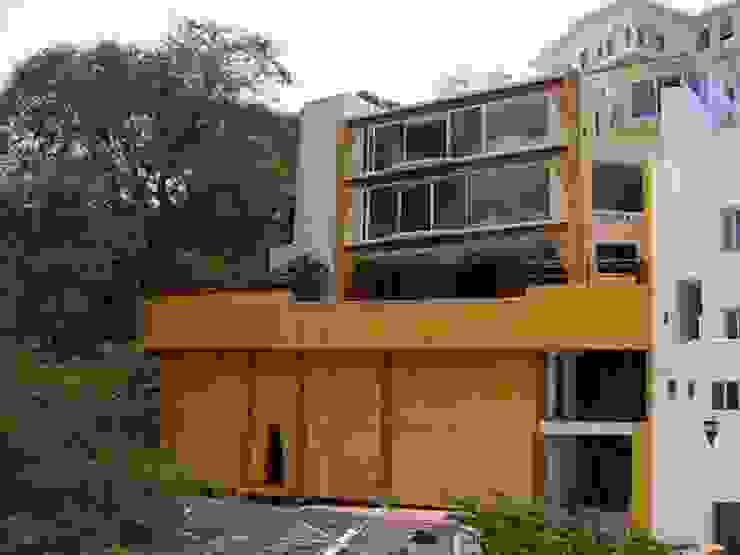 ARQUELIGE Case in stile tropicale