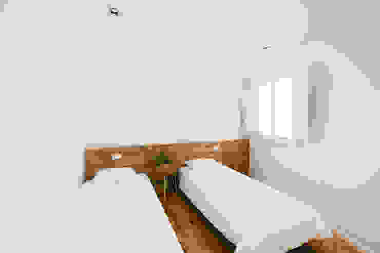 LF24 Arquitectura Interiorismo ห้องนอน