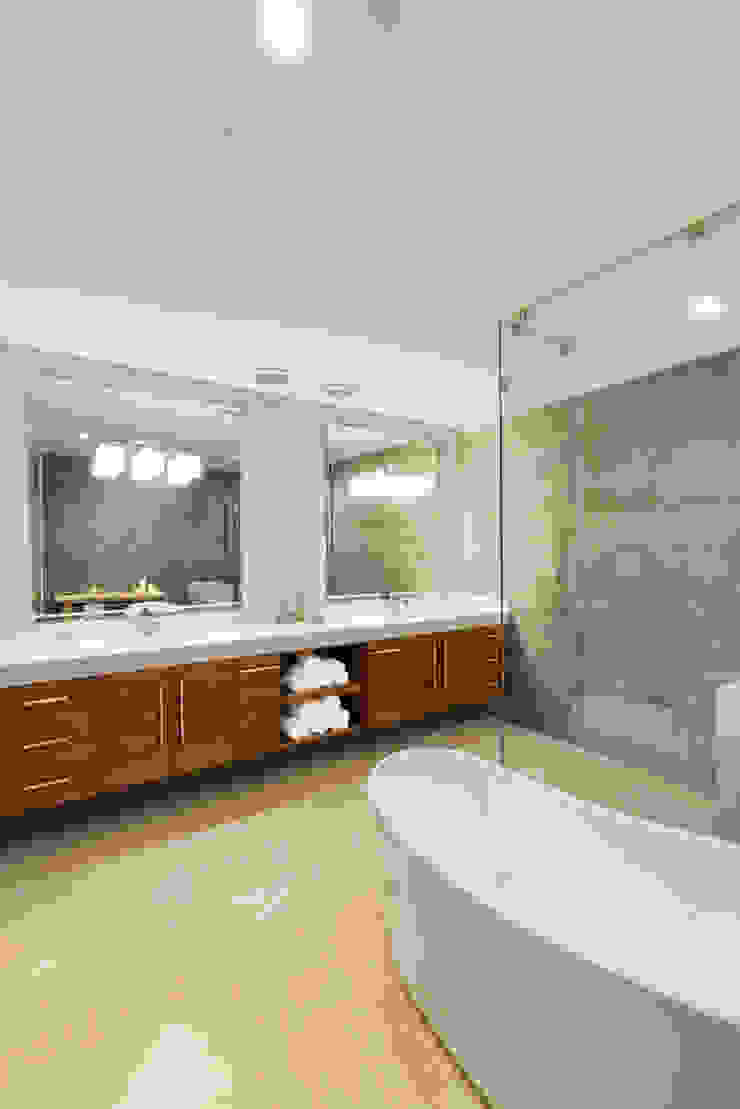 Juan Luis Fernández Arquitecto Modern bathroom