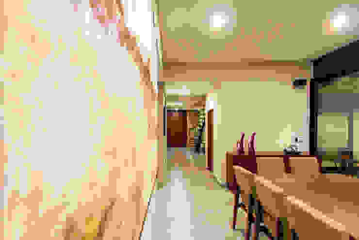 Cambio De Plano Коридор