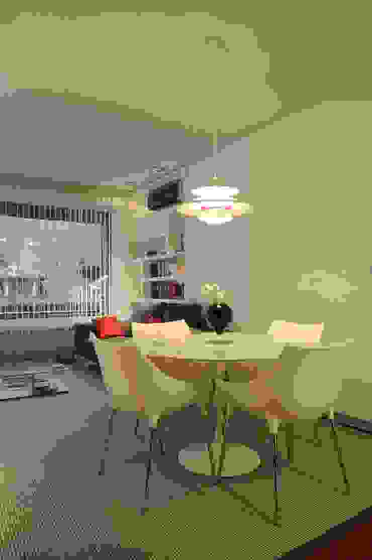 Salas de jantar modernas por MADG Architect Moderno