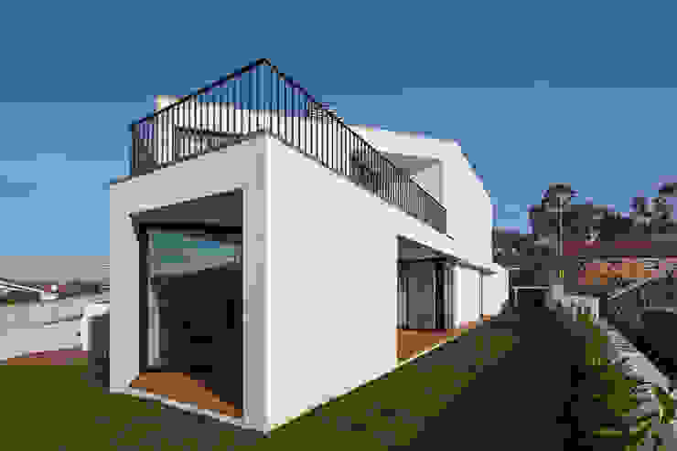a PEDROHENRIQUE|ARQUITETO Casas modernas