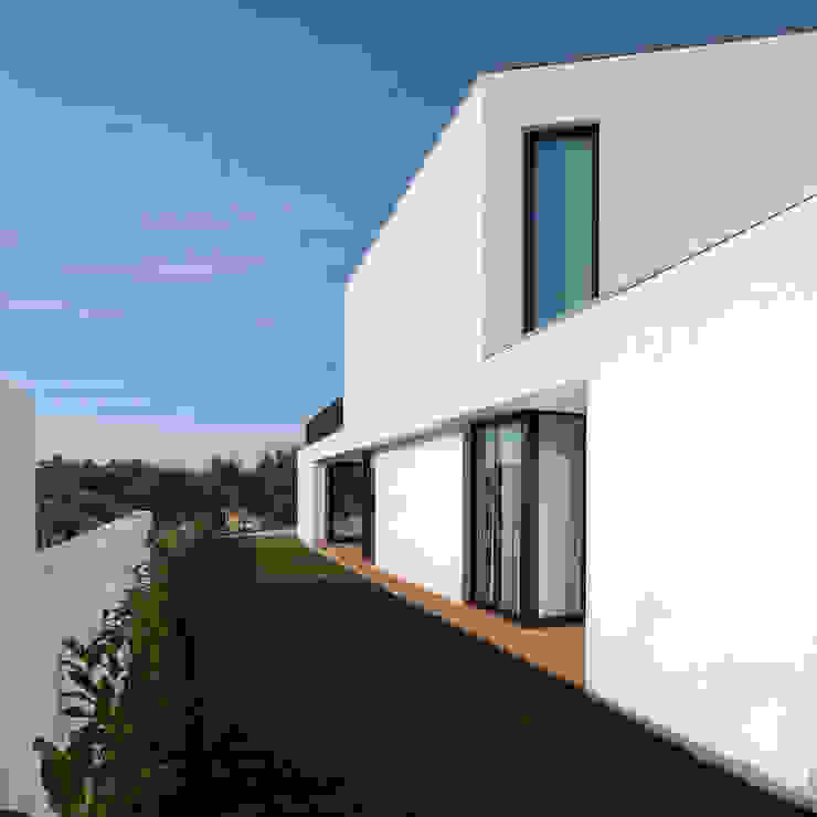 a PEDROHENRIQUE|ARQUITETO Casas modernas