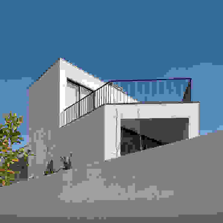 a PEDROHENRIQUE|ARQUITETO Casas modernas