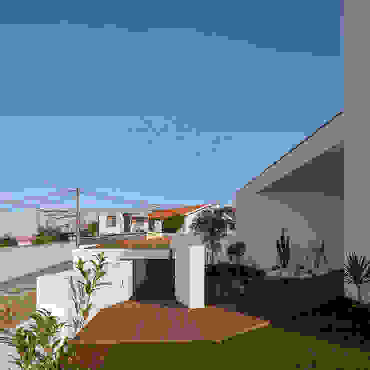 a PEDROHENRIQUE|ARQUITETO Casas modernas