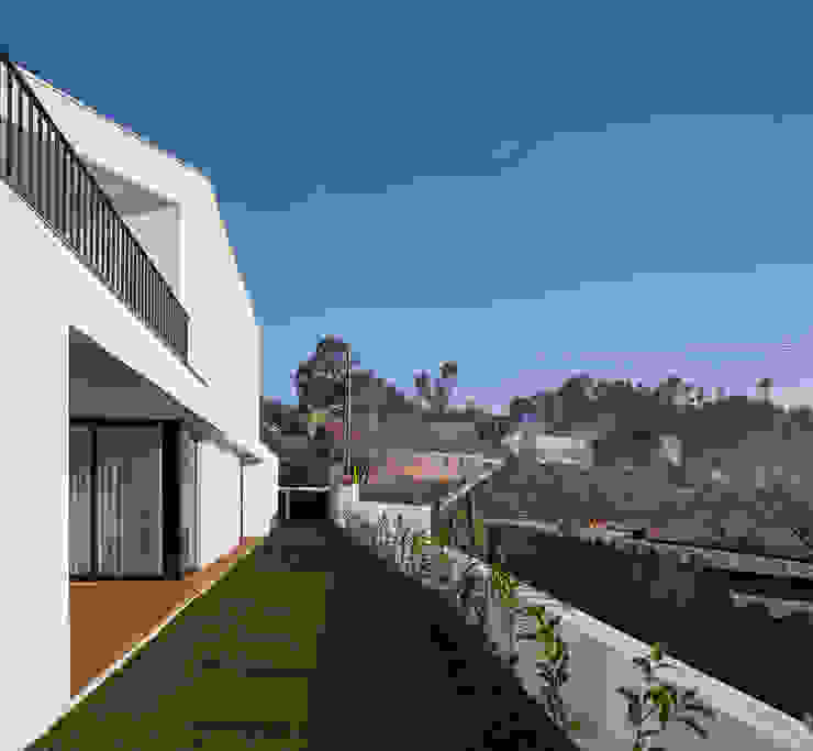 a PEDROHENRIQUE|ARQUITETO Casas modernas