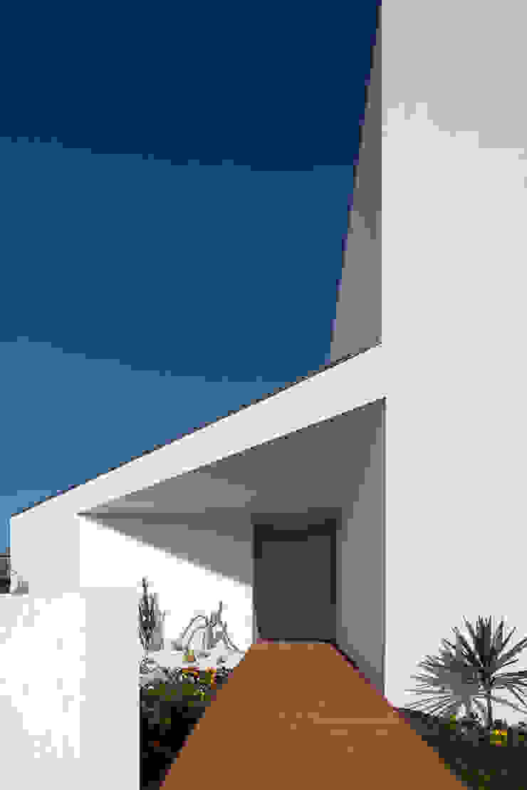 a PEDROHENRIQUE|ARQUITETO Casas modernas