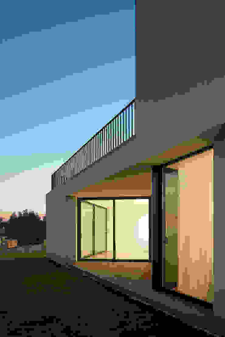 a PEDROHENRIQUE|ARQUITETO Casas modernas