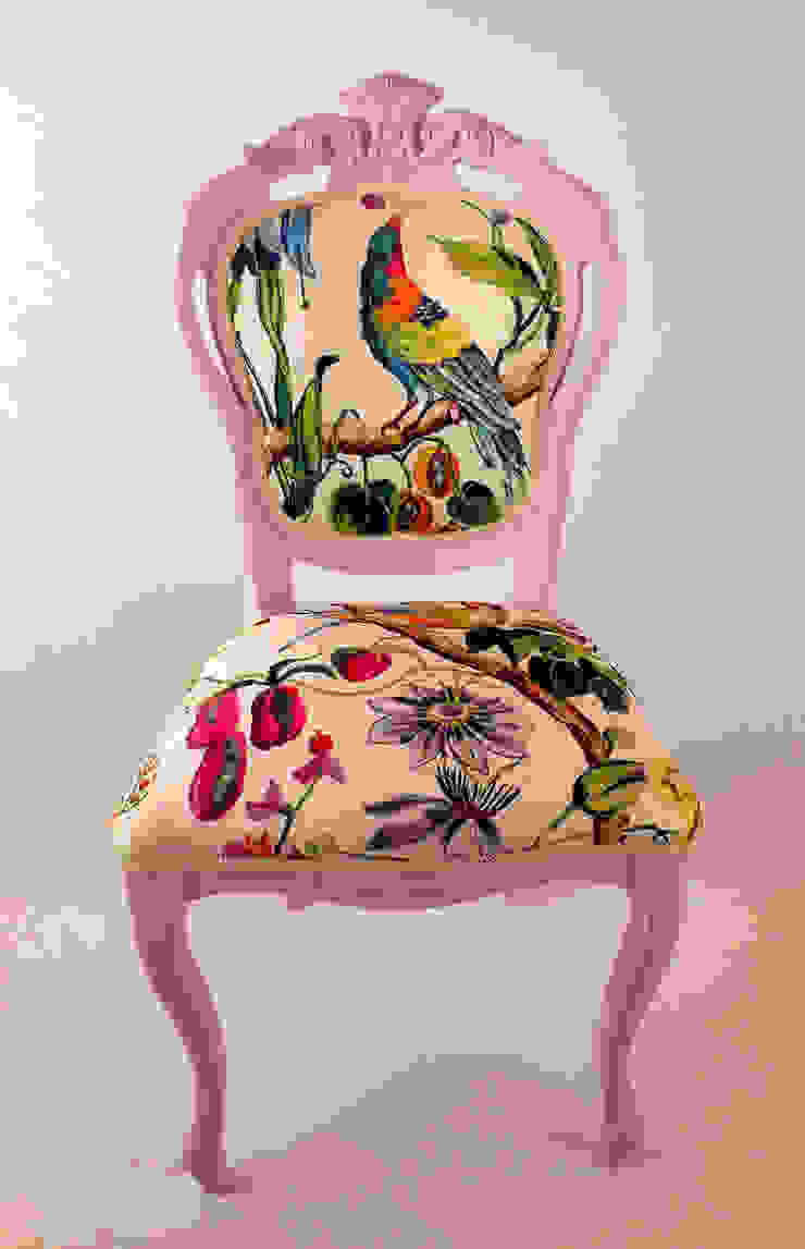 Hier finden Sie kunterbunte Stühle für das Esszimmer, Motley Chairs Motley Chairs Sala da pranzo eclettica Legno Viola/Ciclamino Sedie & Panche