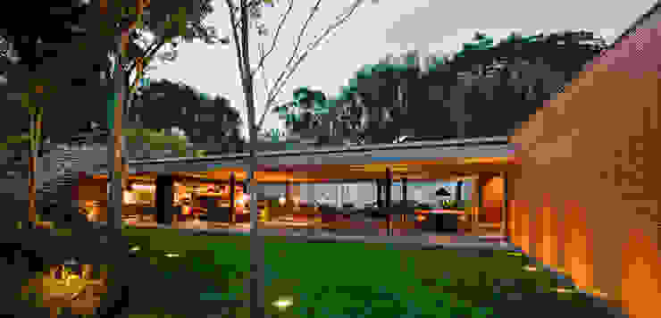 Casas modernas por Studio MK27 Moderno