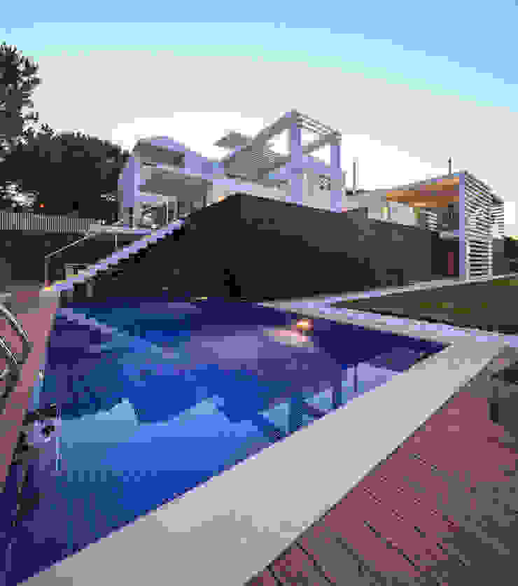 Golfe Leste – Lote n.º 15 – Quinta do Lago Casas por JSH Algarve – Arquitectura