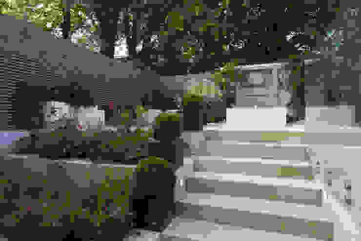 Garden DDWH Architects Modern Garden