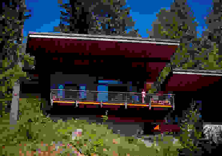 Coeur D'Alene Residence Uptic Studios Modern balcony, veranda & terrace