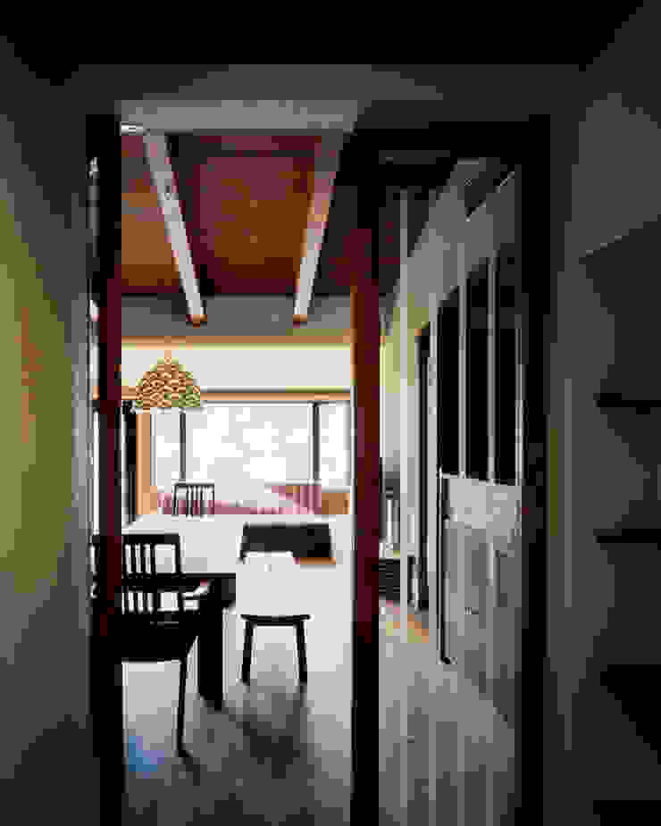 伊藤瞬建築設計事務所 Eclectic style dining room