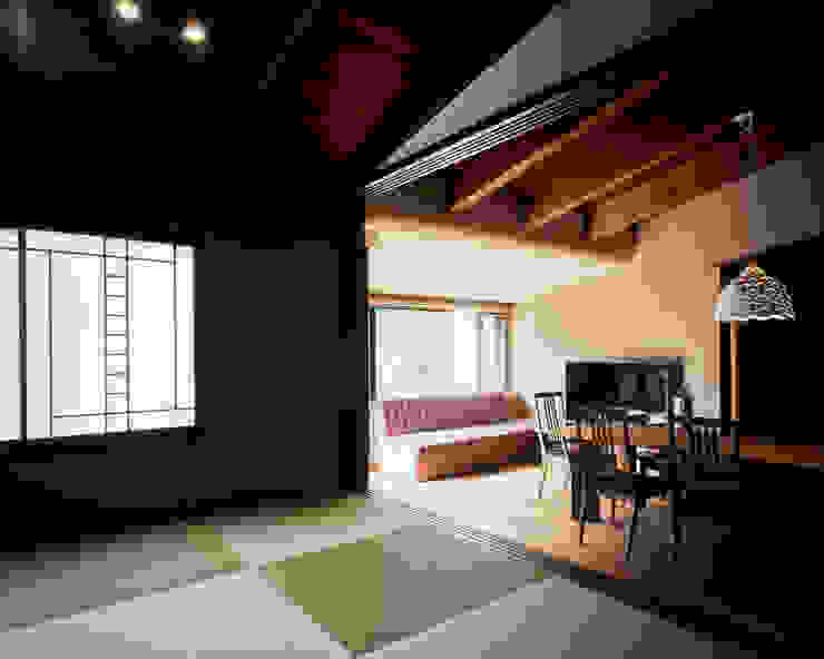 伊藤瞬建築設計事務所 Eclectic style dining room