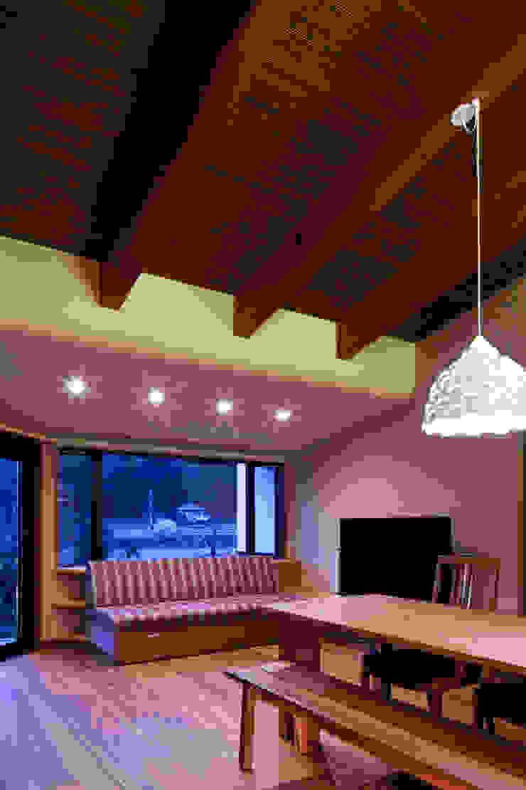 伊藤瞬建築設計事務所 Eclectic style living room