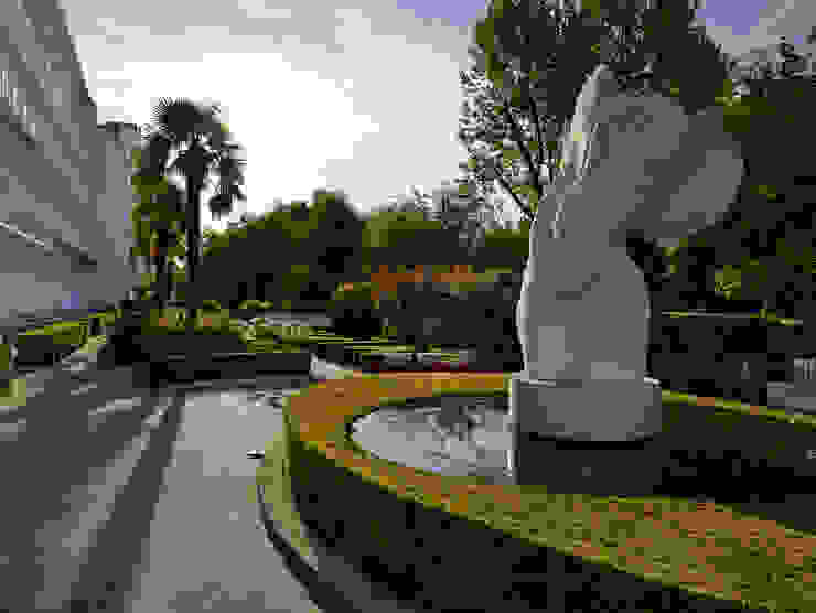 The Lancasters, London Bowles & Wyer Taman Gaya Eklektik