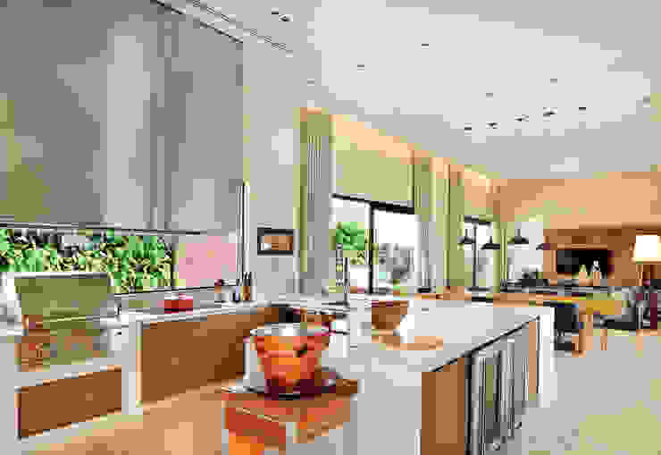 BRENO SANTIAGO ARQUITETURA E INTERIORES Balcones y terrazas modernos