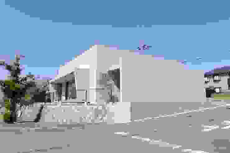 ＹＹ－ＨＯＵＳＥ, 久安典之建築研究所 久安典之建築研究所 Minimalist house Glass White