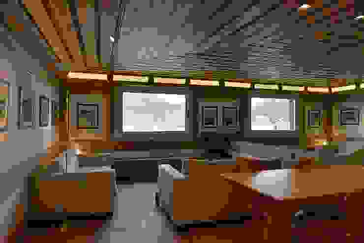 Modern living room by VITTORIO GARATTI ARCHITETTO Modern Wood Wood effect