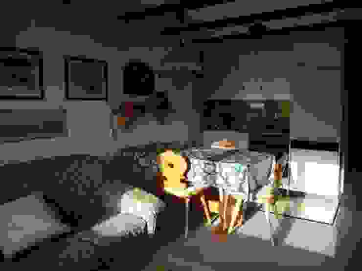 Modern kitchen by VITTORIO GARATTI ARCHITETTO Modern