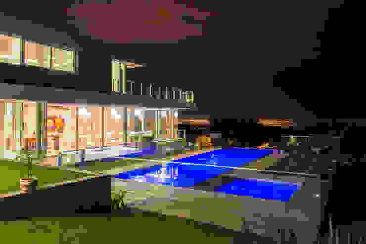 Casa MAS Saez Sanchez. Arquitectos Moderne Pools