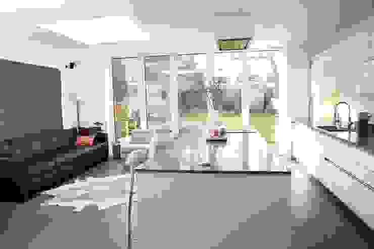 Ground Floor Extension, Hilton Ave London Building Renovation Kitchen