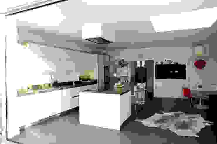 Ground Floor Extension, Hilton Ave London Building Renovation Kitchen