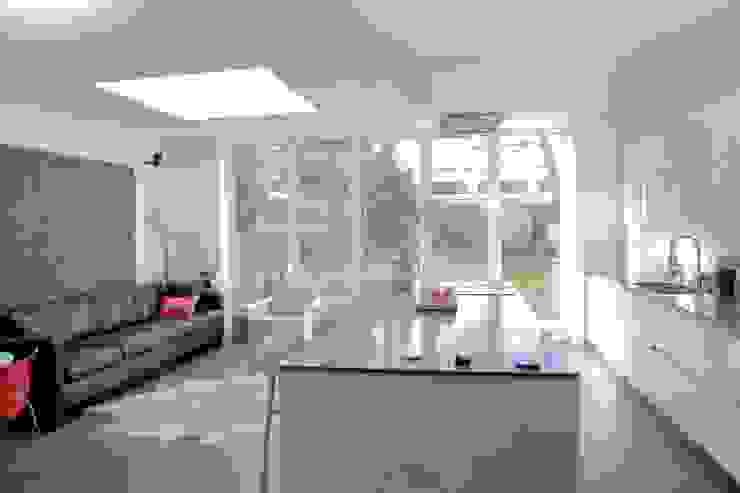 Ground Floor Extension, Hilton Ave London Building Renovation Kitchen