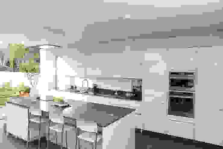 Ground Floor Extension, Hilton Ave London Building Renovation Kitchen
