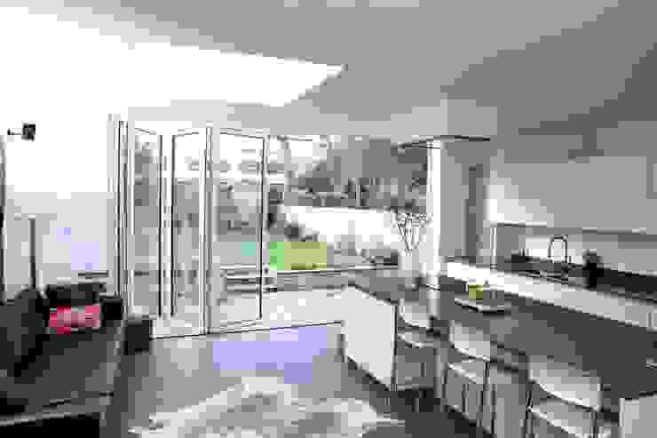 Ground Floor Extension, Hilton Ave London Building Renovation Kitchen