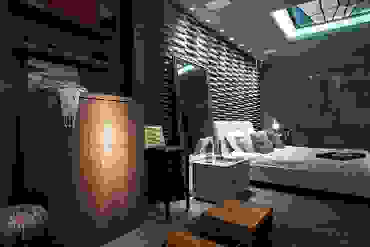 Cristiane Locatelli Arquitetos & Associados Modern style bedroom