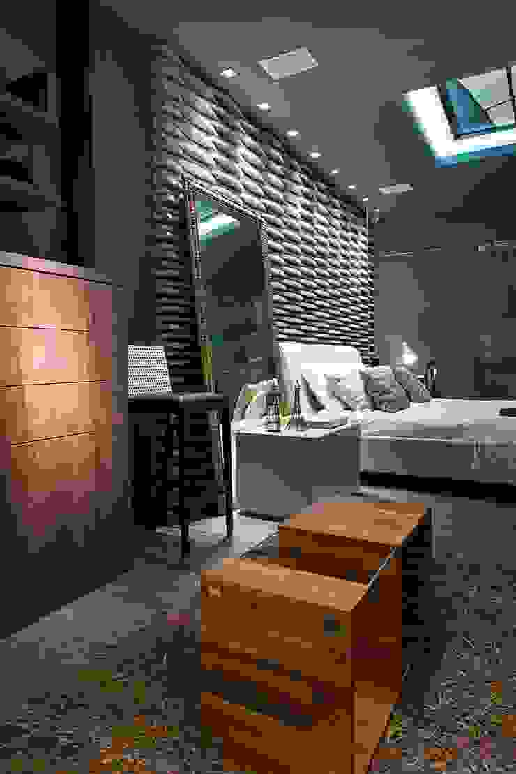 Cristiane Locatelli Arquitetos & Associados Modern style bedroom
