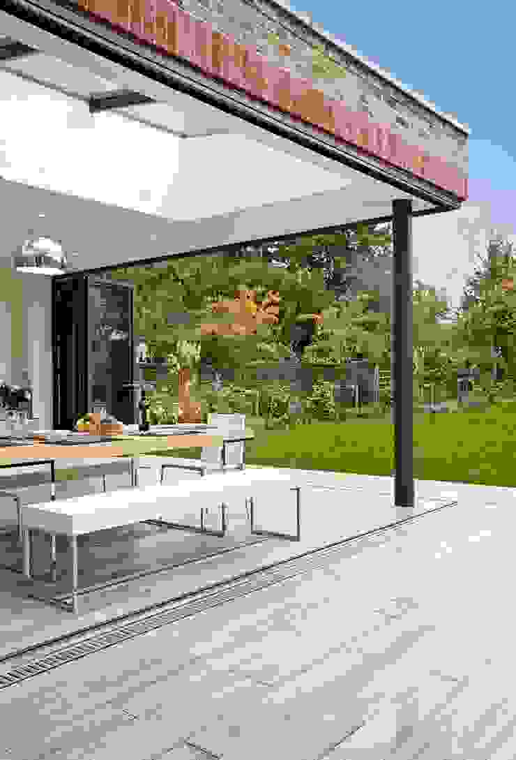 Woodville Gardens Modern balcony, veranda & terrace by Concept Eight Architects Modern