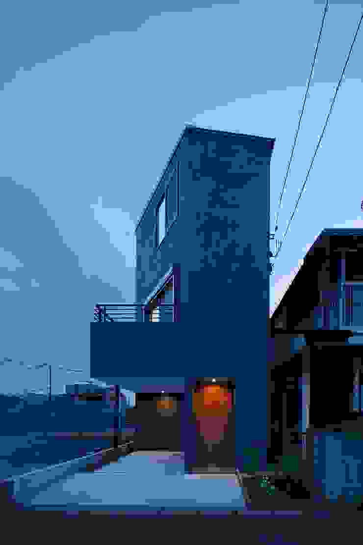 向山建築設計事務所 Modern houses